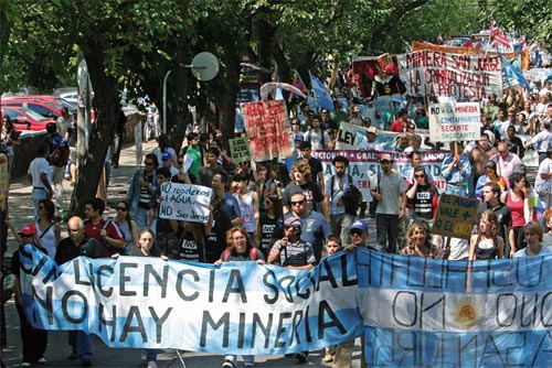 Massive anti-mining march in Mendoza, Argentina on Feb 25 2011