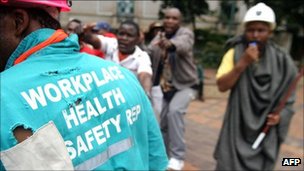 South African mineworkers demonstrate over health and safety