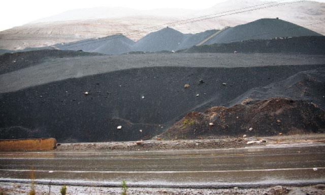 Mountains of toxic slag in La Oroya, Peru